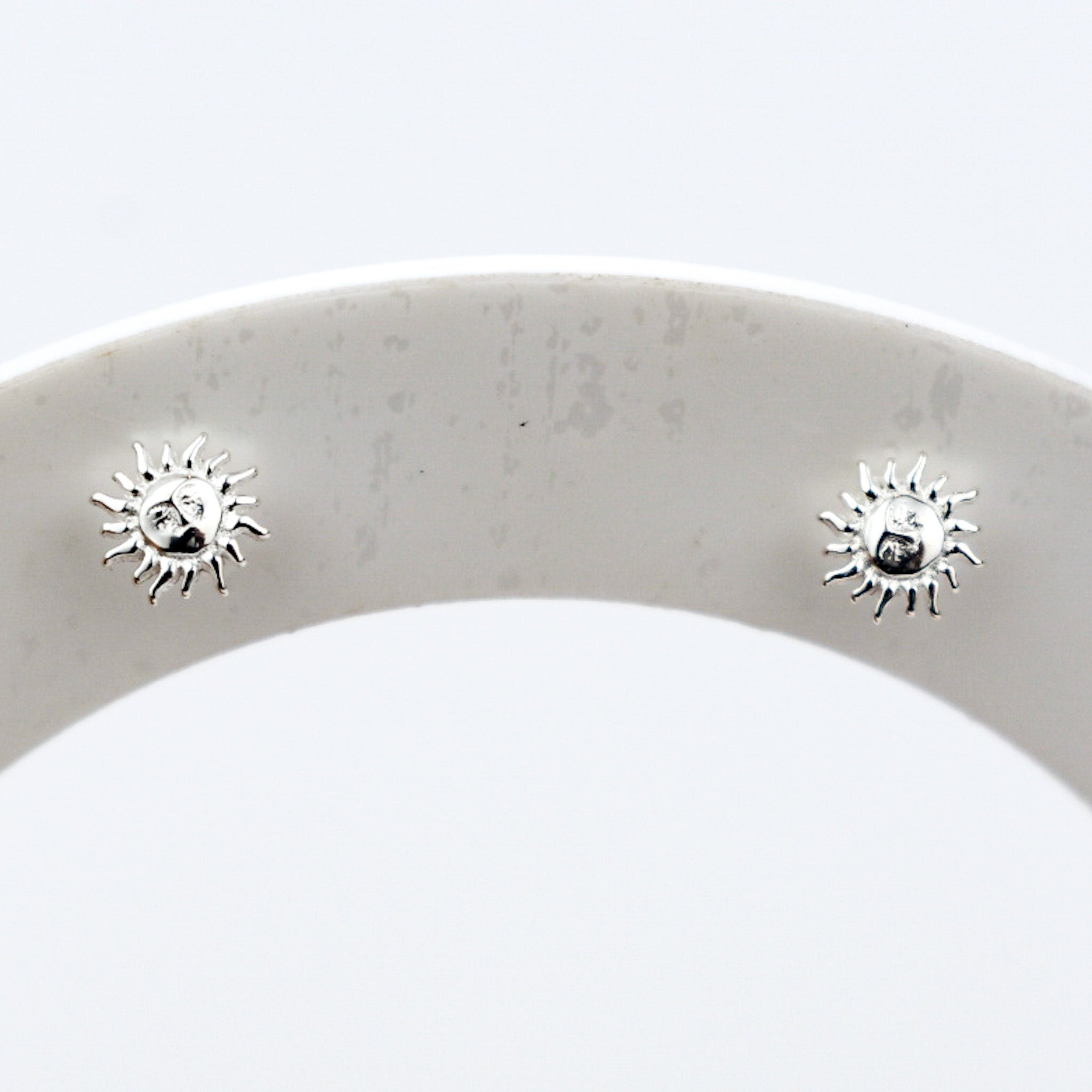 Sol Studs